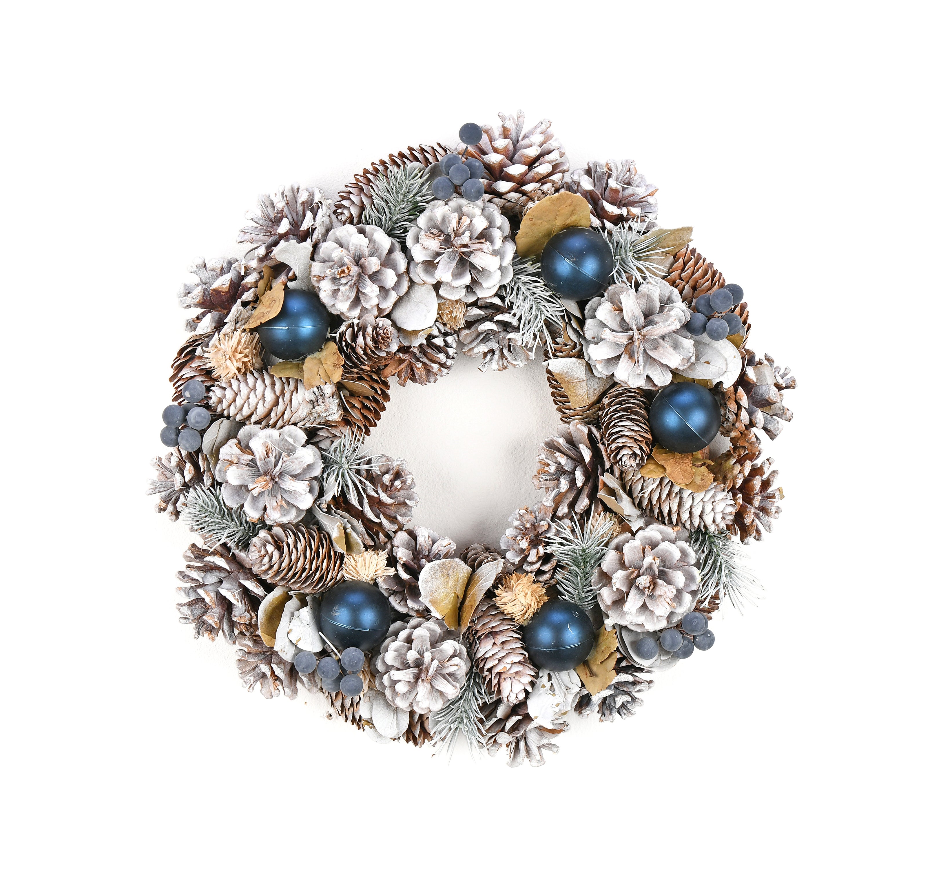 Pinecone Wreath. 34 cm
