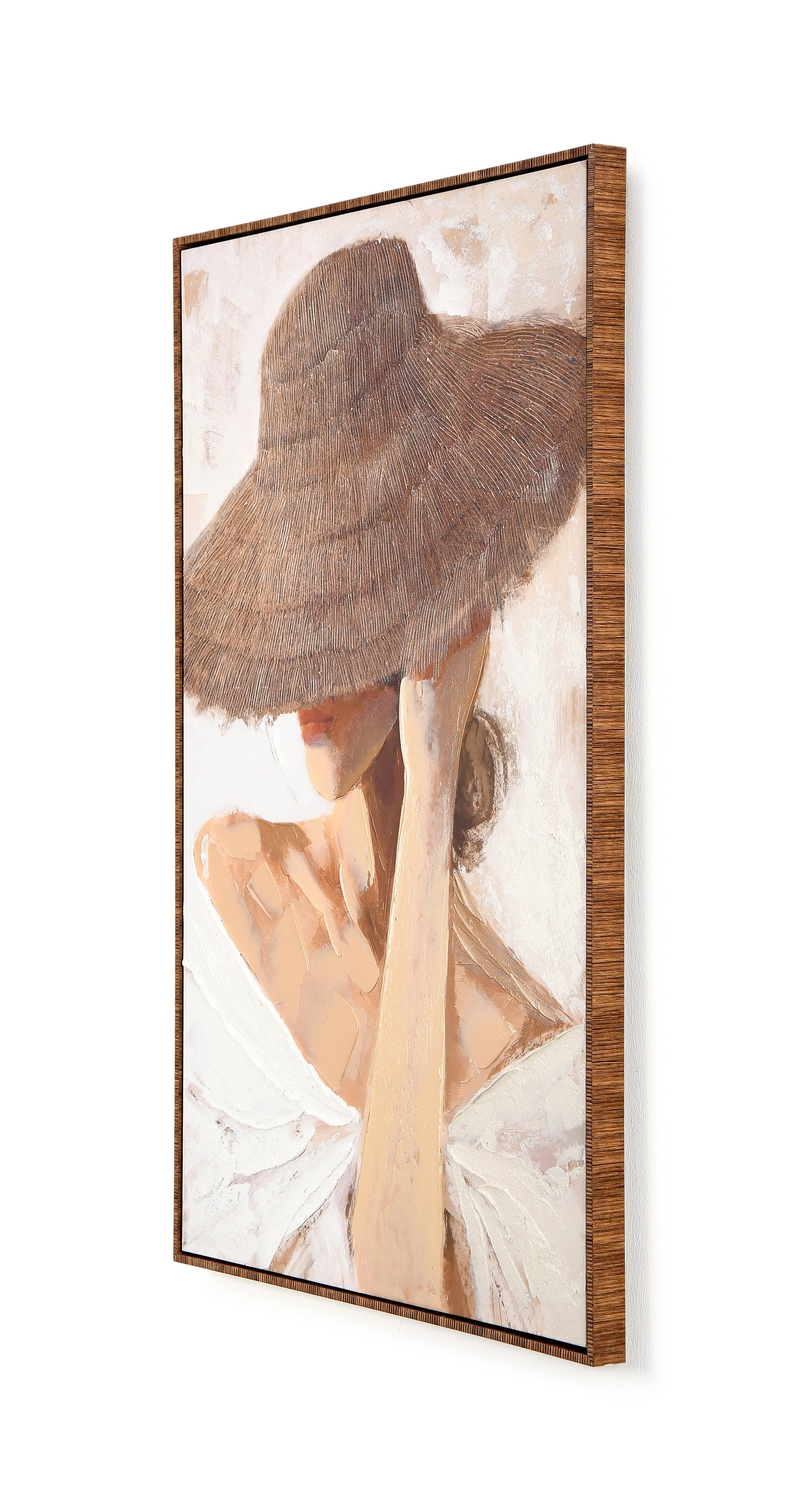 Lady With Straw Hat. 83x123 cm