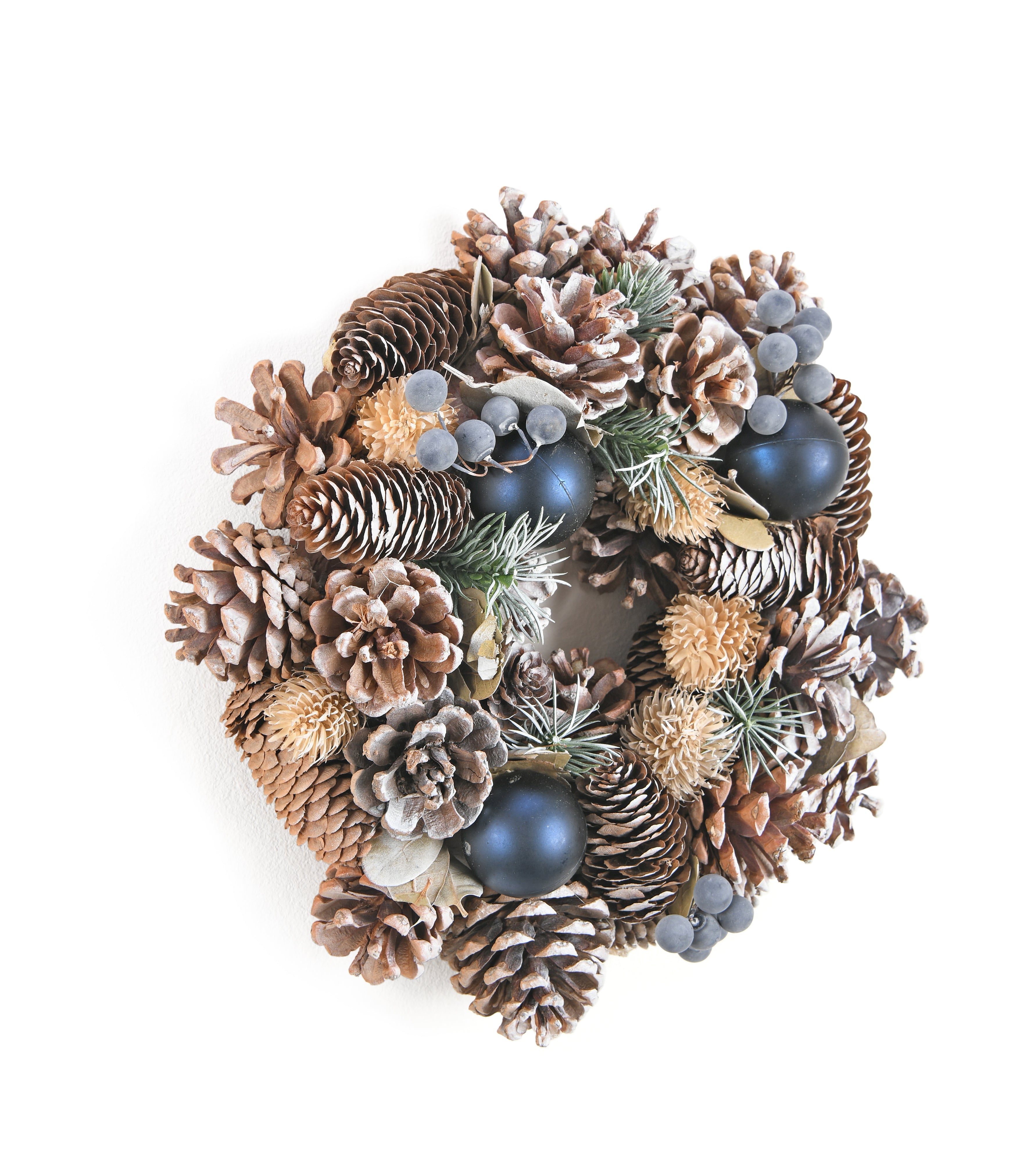 Pinecone Wreath. 24 cm